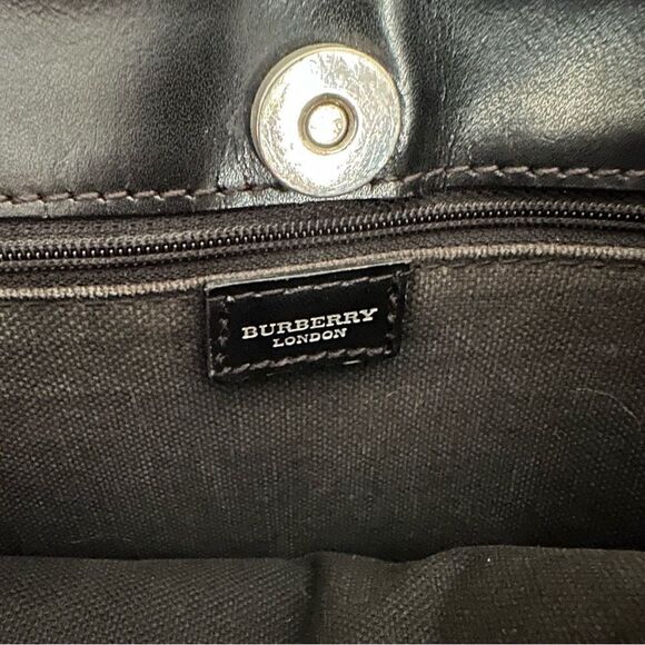 Burberry Check Coated Canvas Medium PVC
Shoulder Bag - Picture 5 of 14